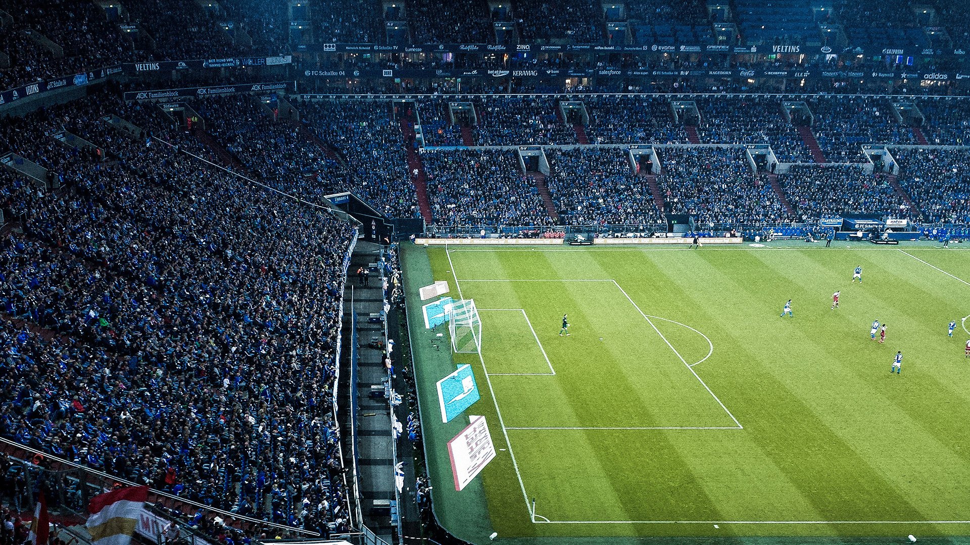 九游网页版入口-足球场馆运营效益低下阻碍发展，足球场馆的产业链分析